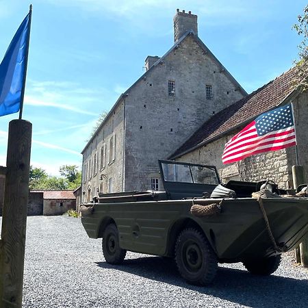 Bed and Breakfast Domaine De L'Eau Partie Carentan Exterior foto